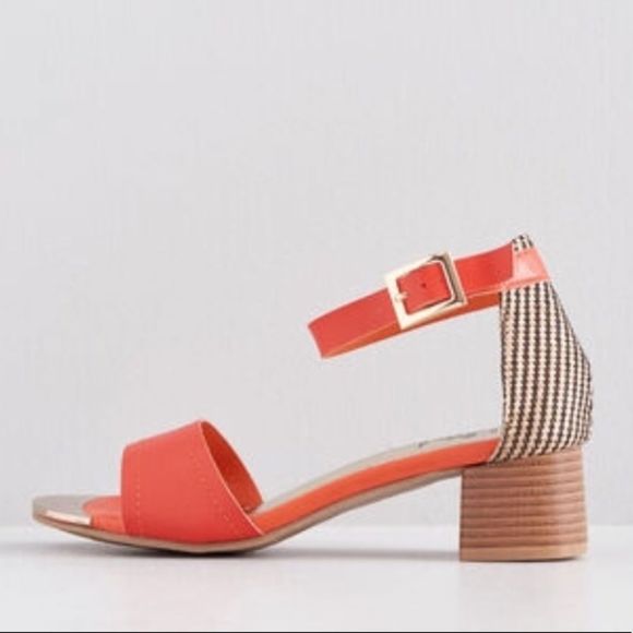 ModCloth Freeing Motif Mid Heel Sandals - Picture 3 of 5